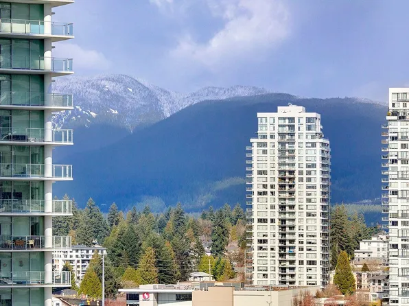 652 Whiting Way #1710, Coquitlam, BC V3J 7W9