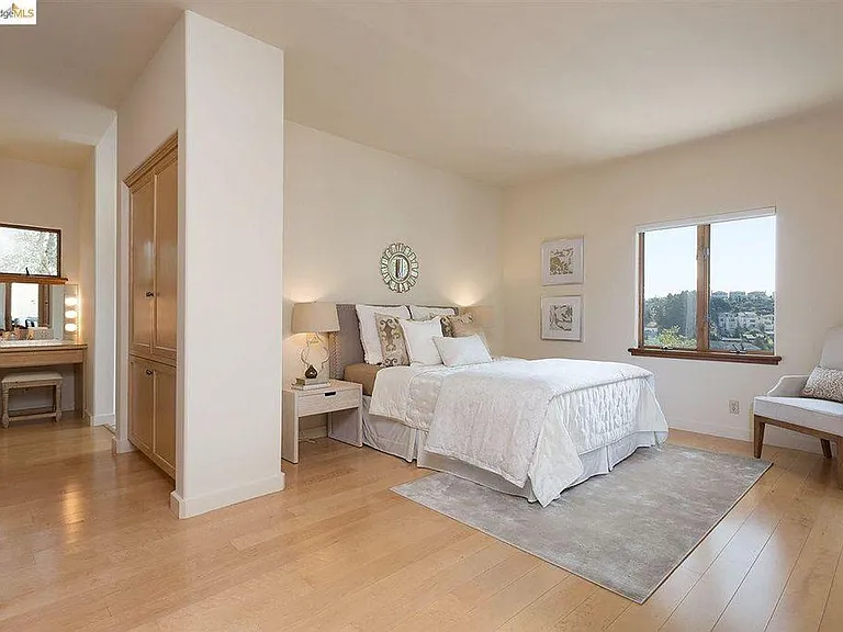 930 Aquarius Way — Photo 17