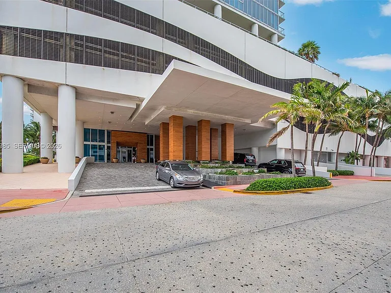 6899 Collins Ave #1903 — Photo 34