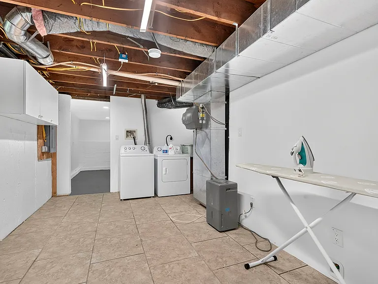 630 Lamplight Ln — Photo 49