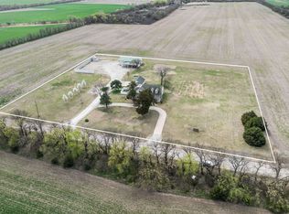 5645 172nd Rd, Winfield, KS 67156
