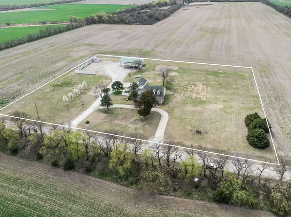 5645 172nd Rd, Winfield, KS 67156