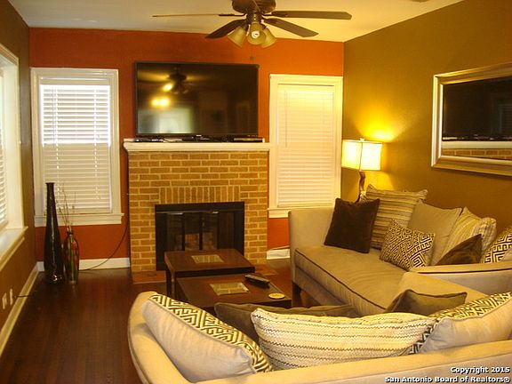 3rd image of 1930 W Wildwood Dr