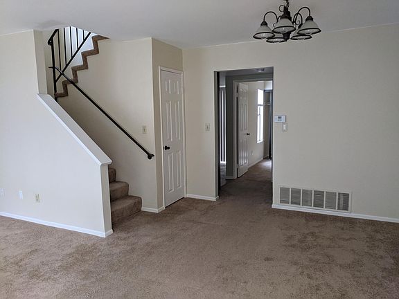 3rd image of 4957 Del Monte Ave APT 3