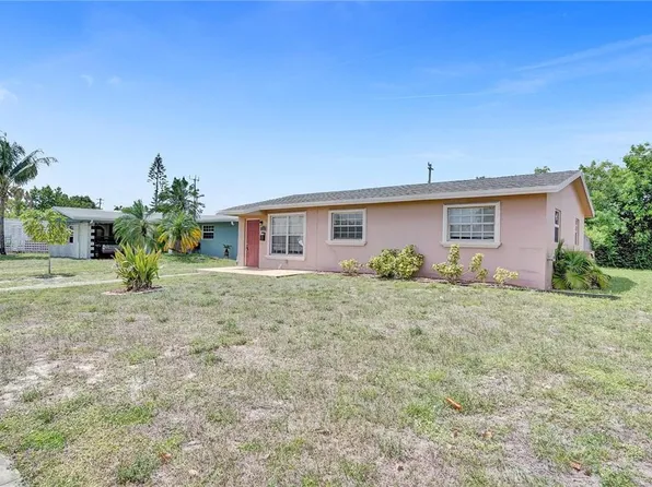 7741 NW 33rd St, Hollywood, FL 33024