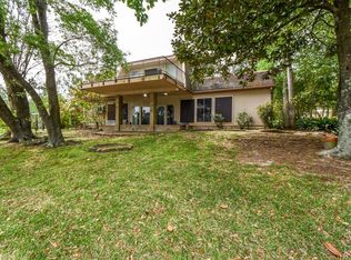 105 Hanover Ln, Conroe, TX 77304