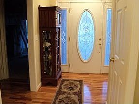 1st image of 170 Dell Cir