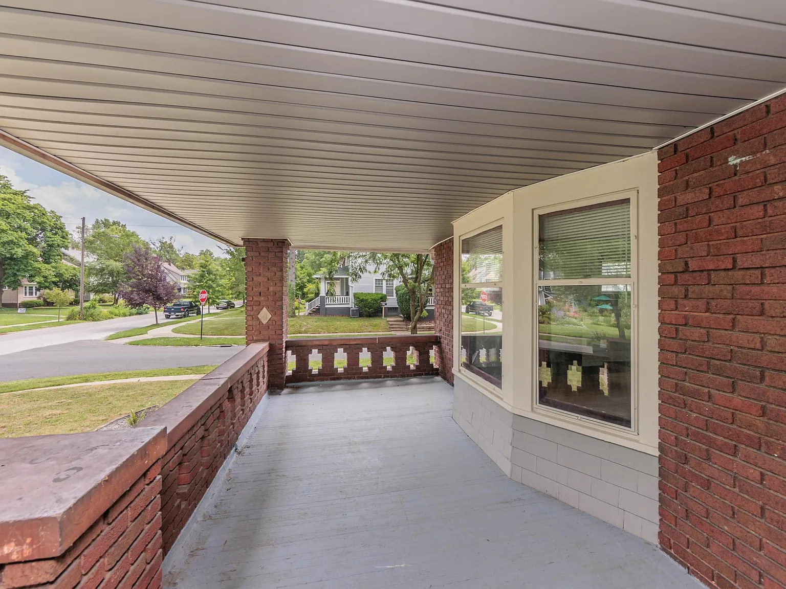3064 Berkshire Rd — Photo 2