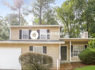 2089 Glenwood Downs Dr, Decatur, GA 30035