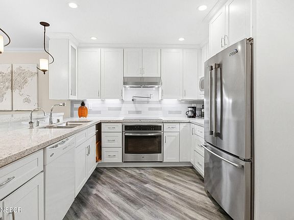 3rd image of 1251 Jackie Ln