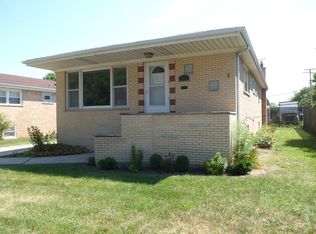 9833 Normandy Ave, Oak Lawn, IL 60453