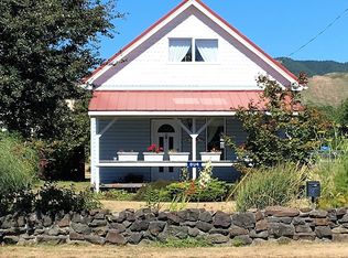 804 State Route 101, Chinook, WA 98614