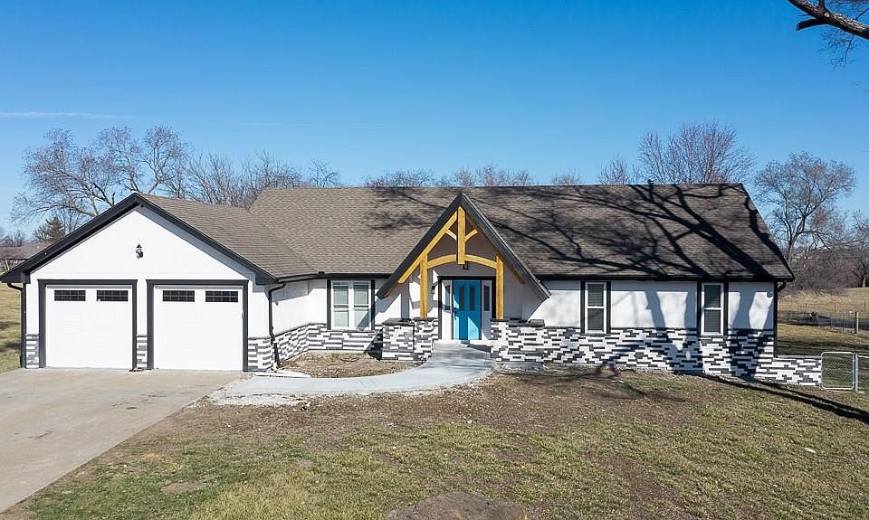 1st image of 15162 Briarwood Dr