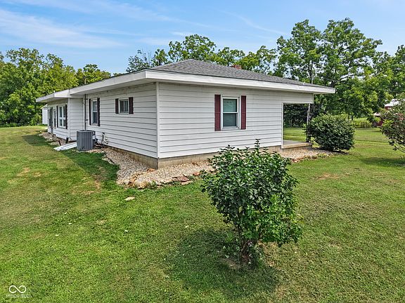 4th image of 2578 E Vandalia Rd