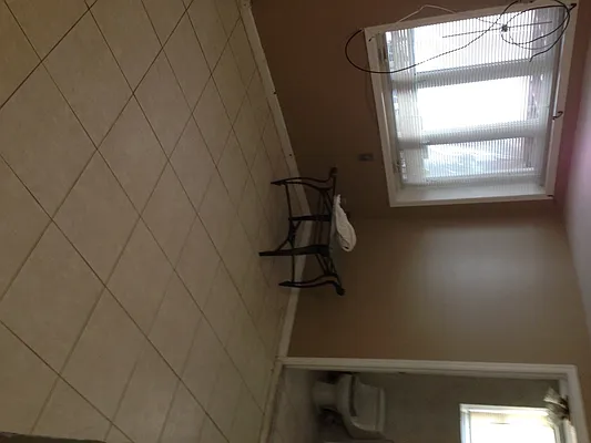 Rented by Elinor Taasa, LREB | media 27