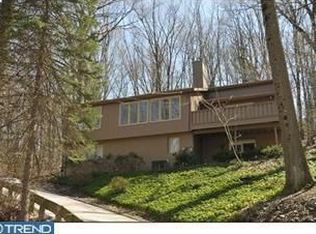 110 Pugh Rd, Wayne, PA 19087