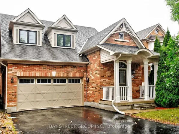 54 Earl Stewart Dr, Aurora, ON L4G 7P4