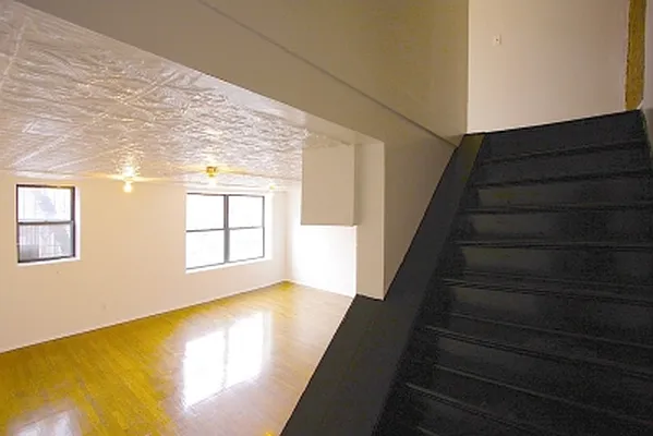 Rented by Citi Habitats | media 37