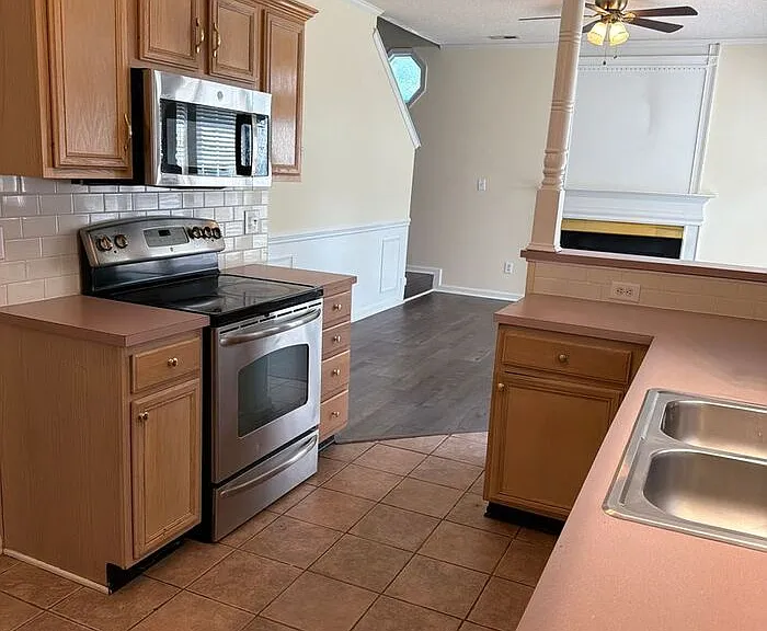 9210 Shenington Pl — Photo 8