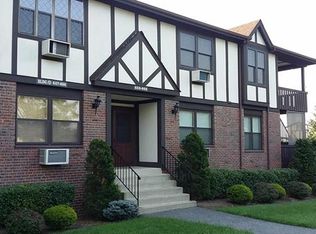 666 Sierra Vista Ln, Valley Cottage, NY 10989