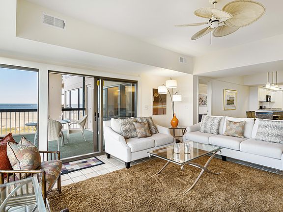 4th image of 9510 Palmetto Dr APT 1411