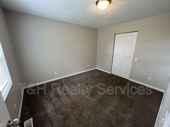 2nd image of 3008 N Pauline Ave