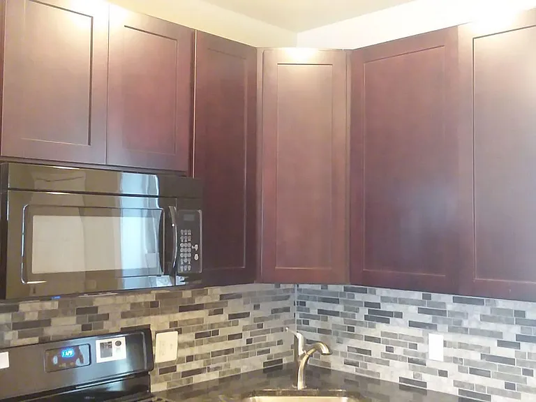 128 N Dearborn St — Photo 6