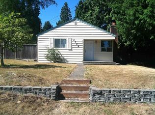 2524 NE 130th St, Seattle, WA 98125