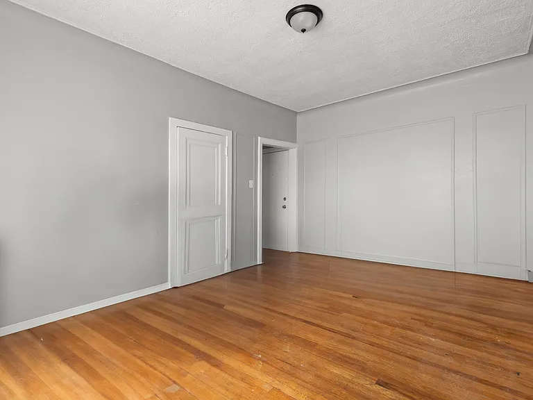 Palmer Lofts Apartments — Photo 12