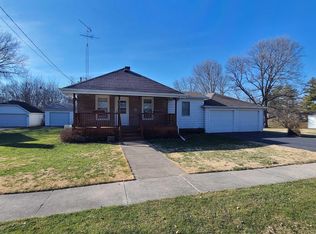 200 S State St, Henderson, IL 61439