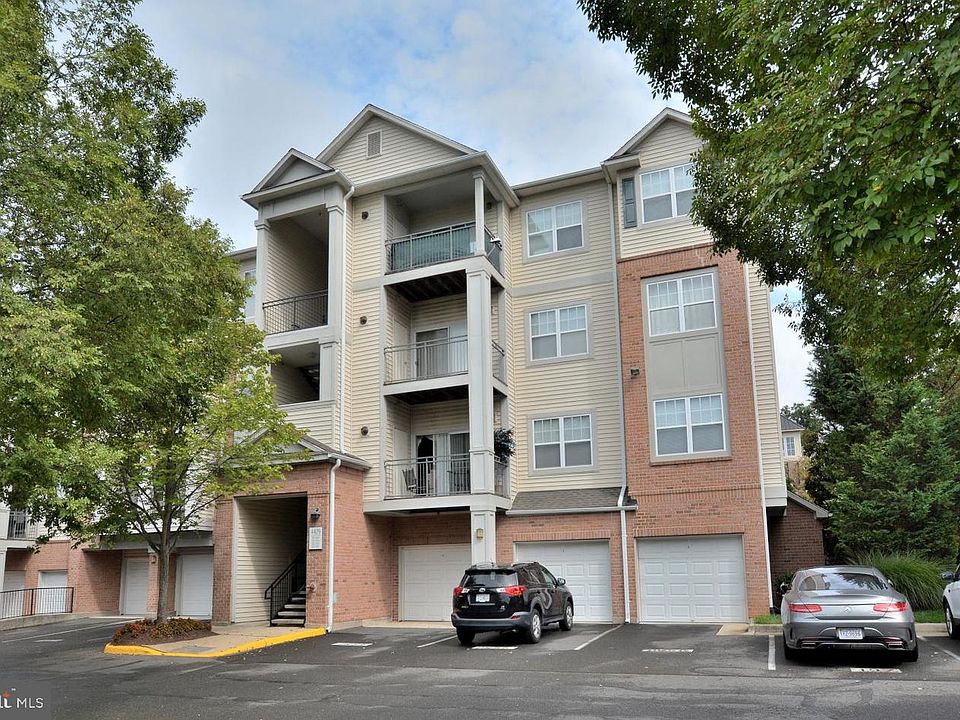 1st image of 4409 Weatherington Ln Unit 302