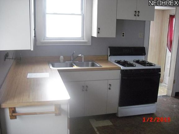 4th image of 14113 Clairview Ave