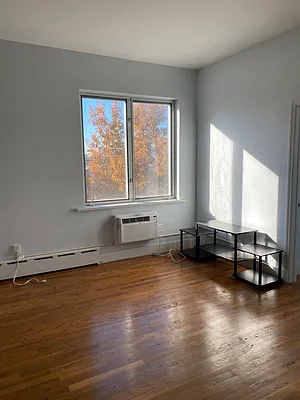 Rented by Compass | media 4