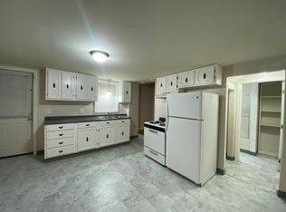 439 Main St #2S, Somerset, MA 02726