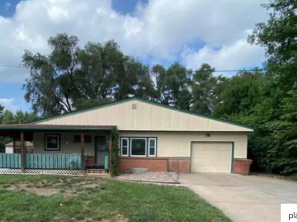 102 W 28th Ave, Bellevue, NE 68005