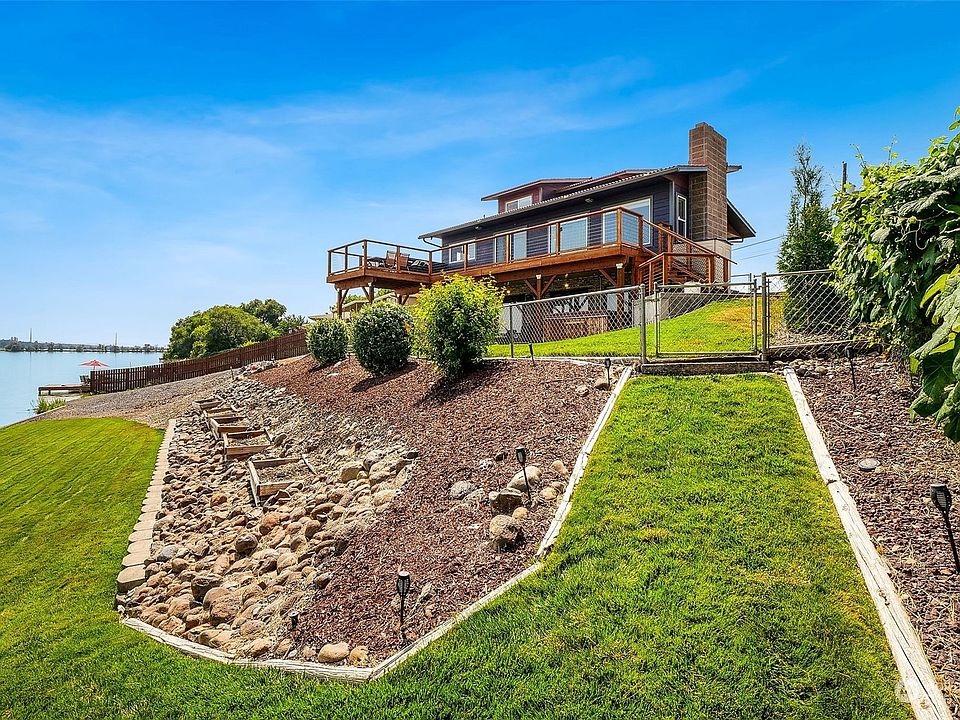 1st image of 1201 W Lakeside Drive