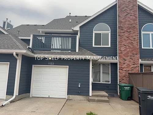 1122 SE Mill Pond Ct Photo 1