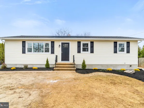 20 Lenox Ave, Hamilton, NJ 08620