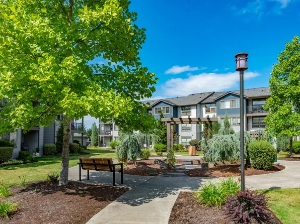 Four Lakes Apartment Homes