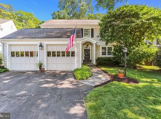 10201 Sundance Ct, Rockville, MD 20854