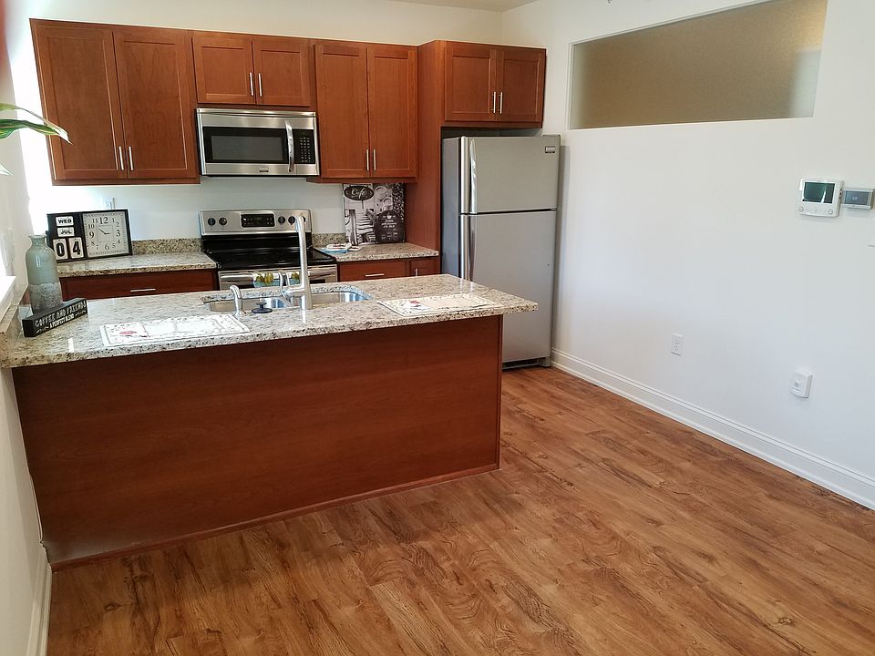 1st image of 591 Terrace Blvd #G7