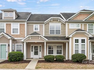 2319 Crosscut Dr, Charlotte, NC 28214