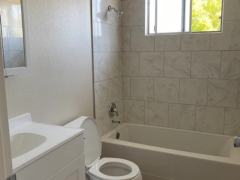 Montecito Boulevard Apartments — Photo 4
