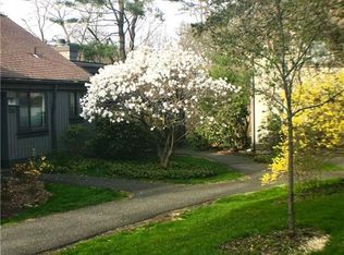 722 Heritage Vlg #B, Southbury, CT 06488