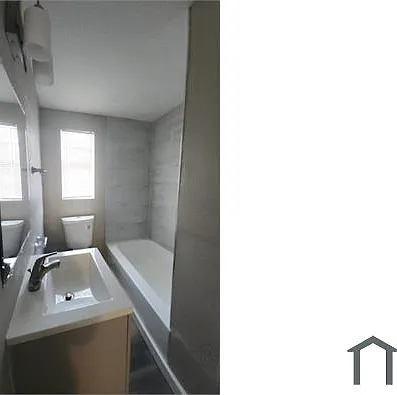 1033 Franklin St — Photo 8
