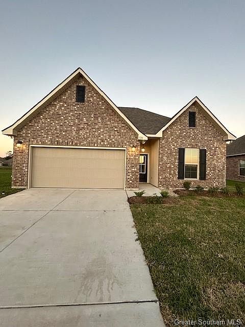 1st image of 134 Briar Ct
