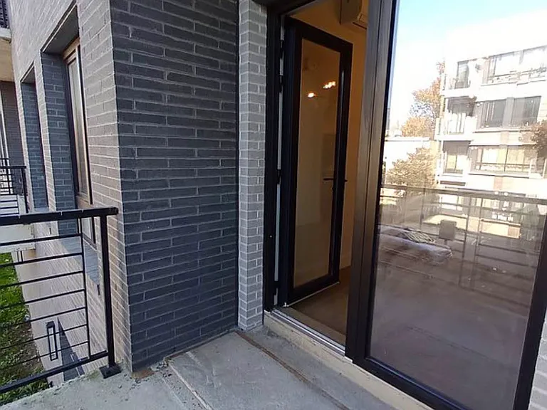 2807 Snyder Ave #301 — Photo 9