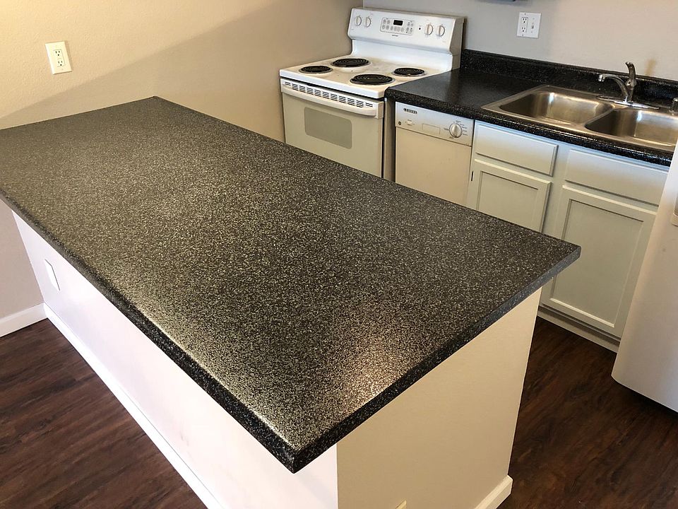 2nd image of 2200 Sentry Dr APT 1