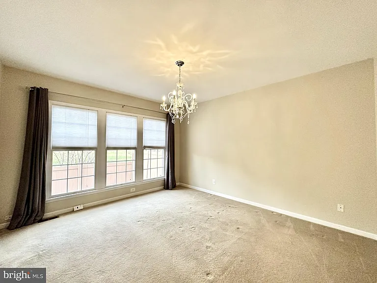 41 Maidenhead Rd — Photo 9