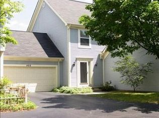 466 Remington Ct, Fenton, MI